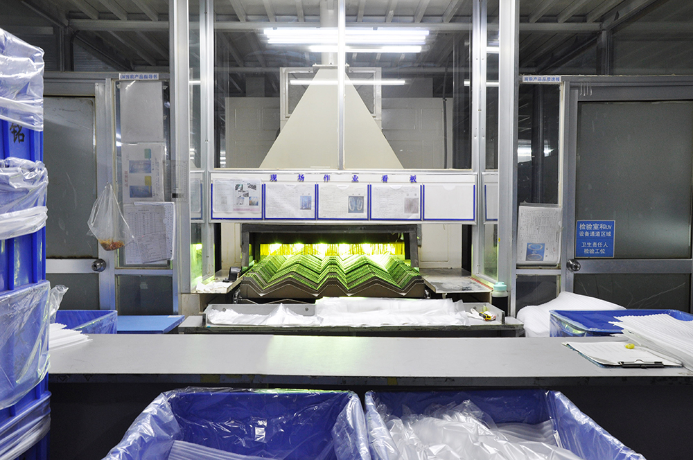 噴塗(tu)車間(jian)