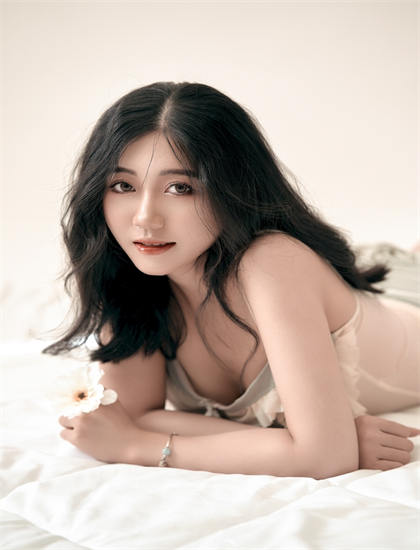 《警察和半》影视作品全面解析值得回味的：剧情深度剖析与艺术价值探讨